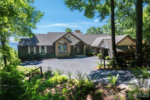 100 Meadow Ridge Drive active home in Lake Toxaway Estates, Lake Toxaway, NC