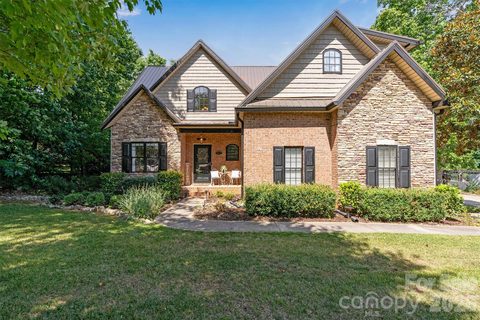 Homes in White Dove Estates, Sherrills Ford
