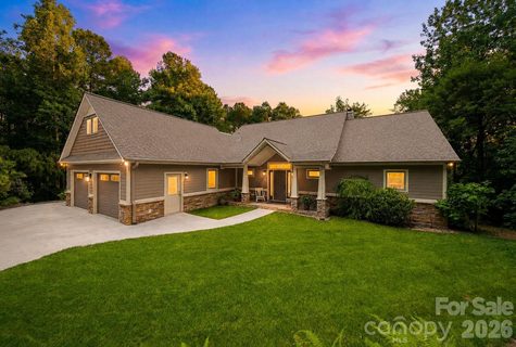 104 Rivercliff Drive pending home in Harbor Ridge, Connelly Springs, NC