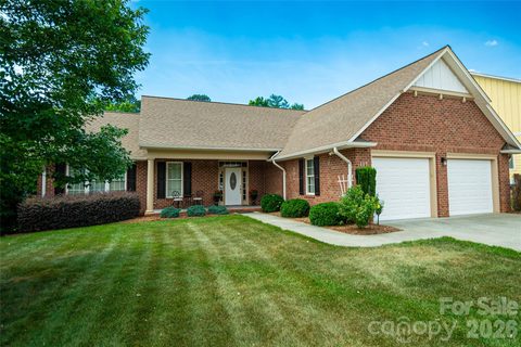 117 Beechmont Drive active home in Beechmont, Morganton, NC