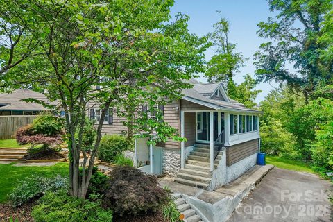 23 Tuskeegee Street active home in Hazzard Heights, Asheville, NC