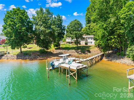3960 Burton Lane