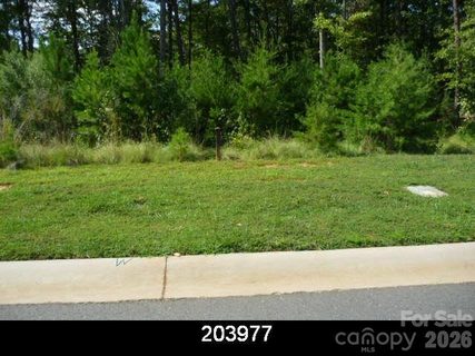 6024 Headlands Court active lot in Reflection Pointe, Belmont, NC