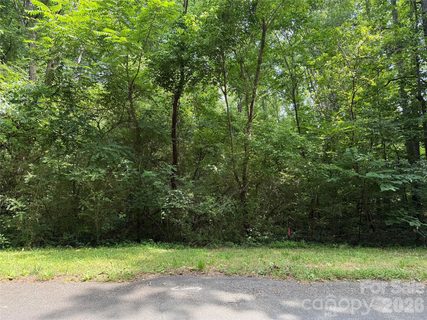 9562 Regent Drive active home in Cedarbrook Acres, Davidson, NC