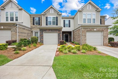 2459 Diplomat Lane active home in Park South Station, Charlotte, NC