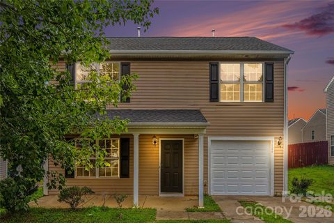 5626 Graypark Drive active home in Nevin Glen, Charlotte, NC