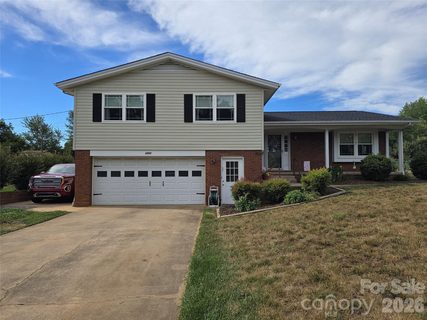 5760 Valley Field Road active home in Homestead, Hickory, NC