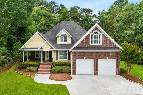 A home in Deerwood Park