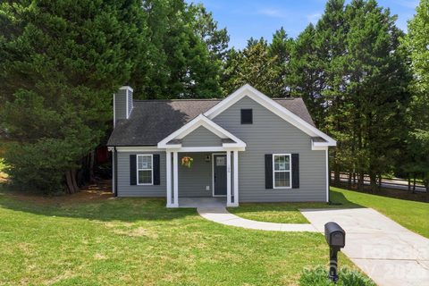 Homes in Cedarcroft, Mooresville