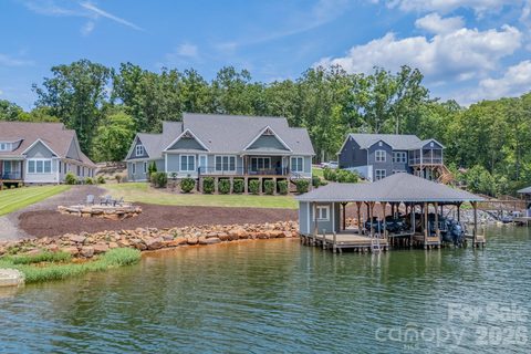 157 Landing Trail sold home in The Landing, Mount Gilead, NC