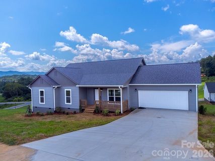381 Scenic Ridge Circle sold home in Scenic Ridge, Franklin, NC