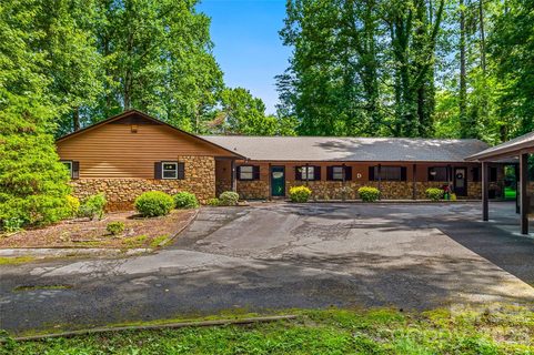 Homes in Timberlake, Etowah