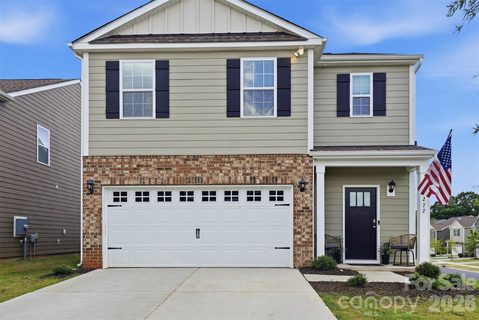 272 Court House Avenue active home in Fergus Crossing, York, SC