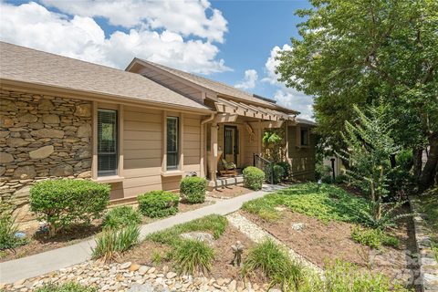 Homes in Country Ridge, Hendersonville