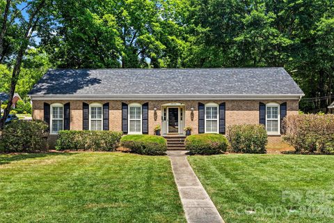3826 Severn Avenue active home in Beverly Woods, Charlotte, NC