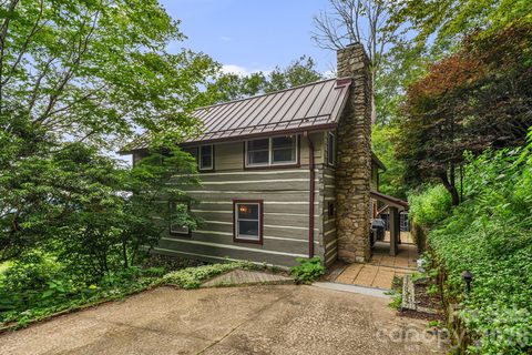 Previously sold for $648,823