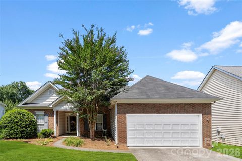 3191 River Ridge Drive active home in Riverwood Plantation, Gastonia, NC