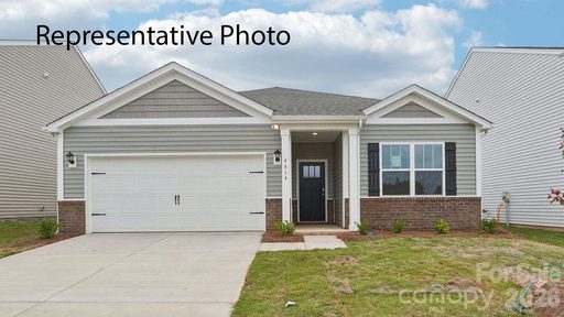 916 Streamwood Avenue pending home in The Falls At Newton, Newton, NC