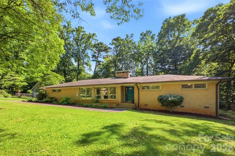 7008 Linda Lake Drive sold home in Grove Park, Charlotte, NC
