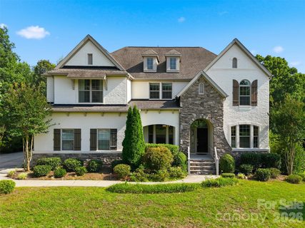 9115 Unbridle Lane active home in Providence Downs, Waxhaw, NC