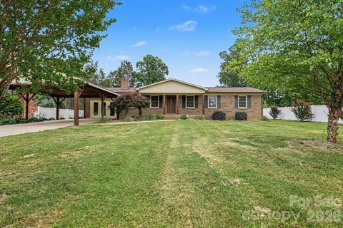 1138 Graham Street sold home in Woodland Oaks, Claremont, NC
