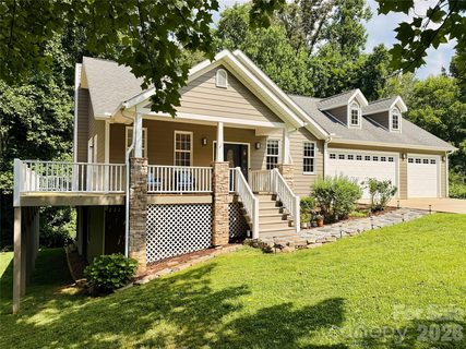 2 Birkdale Drive pending home in Reems Creek Golf Community, Weaverville, NC