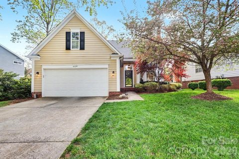 6139 Garamond Court sold home in Providence Commons, Charlotte, NC