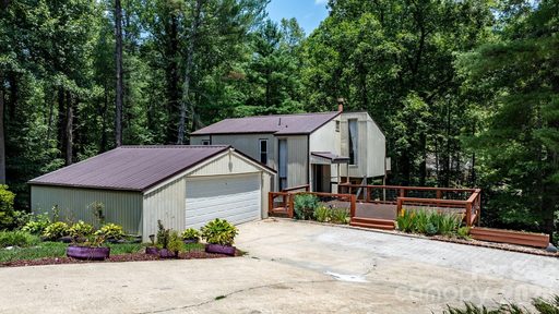 828 Manchester Street active home in British Woods, Lenoir, NC