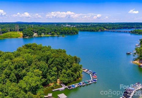 2125 Mt Isle Harbor Drive active lot in Mt Isle Harbor, Charlotte, NC