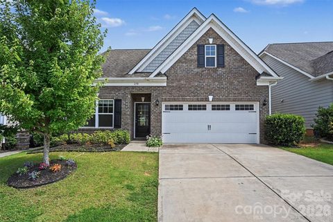 230 Sycamore Drive active home in Walnut Creek, Lancaster, SC
