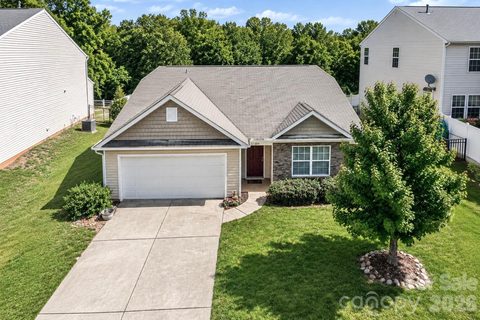 135 Mossy Pond Road sold home in Wildewood, Statesville, NC