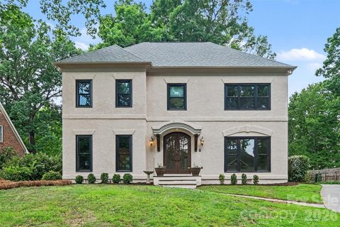 Homes in Benton Woods, Matthews