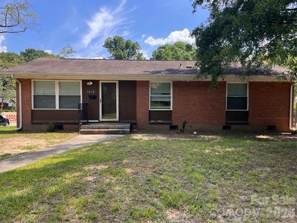 5618 Snow White Lane sold home in Fairfax Woods, Charlotte, NC