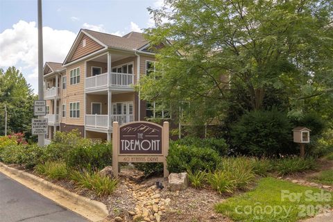 40 Hyannis Drive active condo in Tremont At Hyannis Dr, Asheville, NC