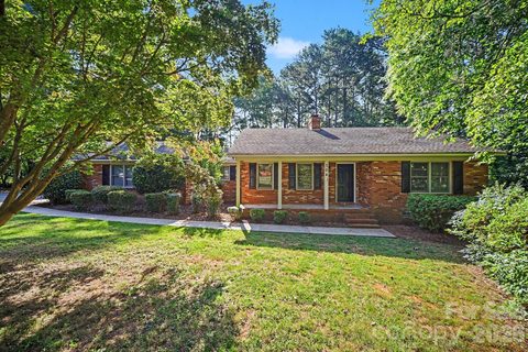 304 Julia Drive active home in Lithia Hills, Lincolnton, NC