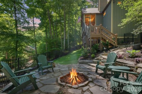 325 Hedgewood Drive active home in Bear Lake Reserve, Tuckasegee, NC