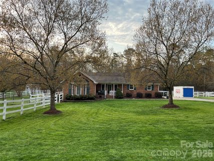 9476 Man O War Road pending home in Black Horse Run, Fort Mill, SC