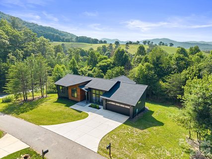 4 Tremorra Trail pending home in Moores Valley, Leicester, NC