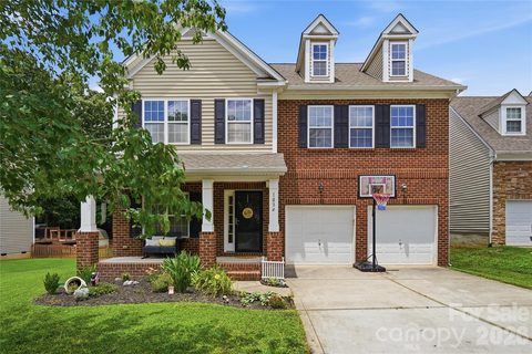 1034 Canopy Drive active home in Brandon Oaks, Indian Trail, NC