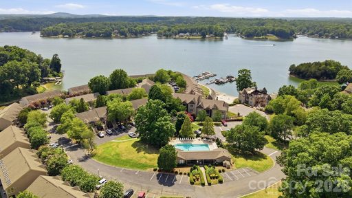 14612 Waterside Drive active townhome in The Yachtsman, Charlotte, NC