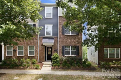 16716 Summers Walk Boulevard active home in Summers Walk, Davidson, NC