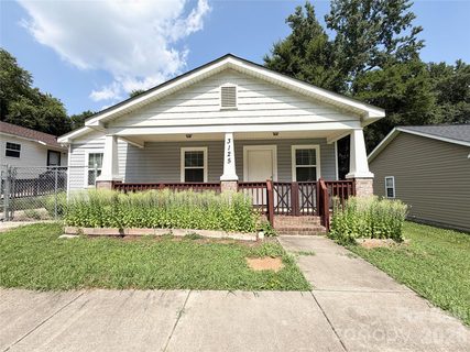 3125 Amay James Avenue pending home in Reid Park, Charlotte, NC