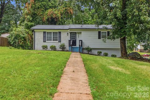 361 Sleepy Hollow Road active home in Yorkmont Park, Charlotte, NC