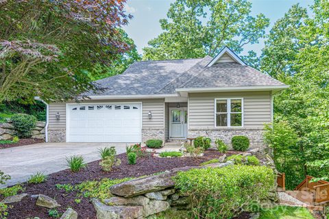299 Carriage Summitt Way active home in Carriage Park, Hendersonville, NC