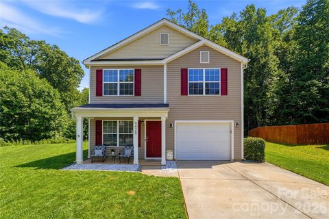 9428 Quilting Bee Lane pending home in Davis Meadows, Charlotte, NC