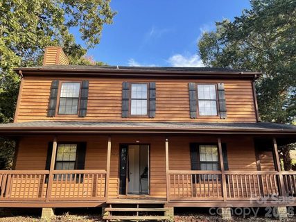 7037 Cambridge Court active home in Tega Cay, Tega Cay, SC