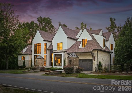 The Palisades, Charlotte