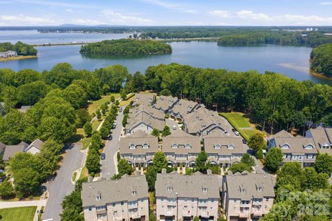 744 Amalfi Drive pending townhome in Davidson Bay, Davidson, NC
