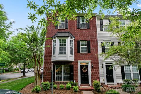 12905 Bullock Greenway Boulevard active home in Blakeney Greens, Charlotte, NC