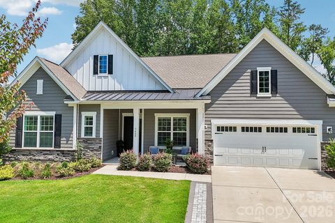 5408 Chegall Crossing Way pending home in Imagery On Mtn Island, Mount Holly, NC